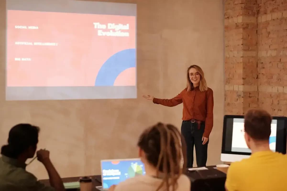 How Agentic AI and Human Recruiters Work Together